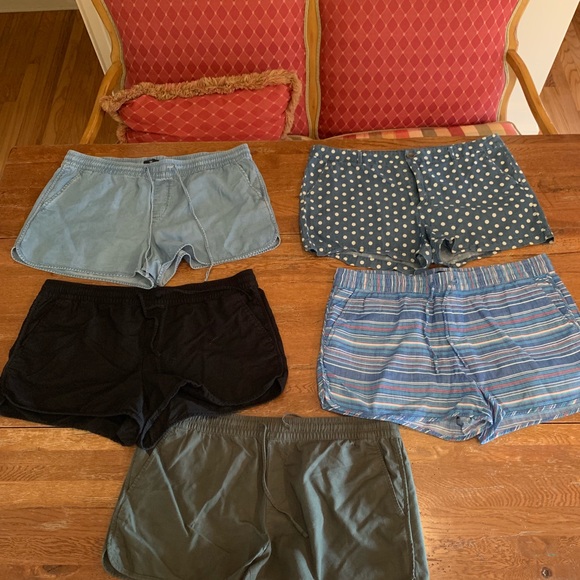 GAP Pants - BUNDLE!! 5 pairs of gap shorts.